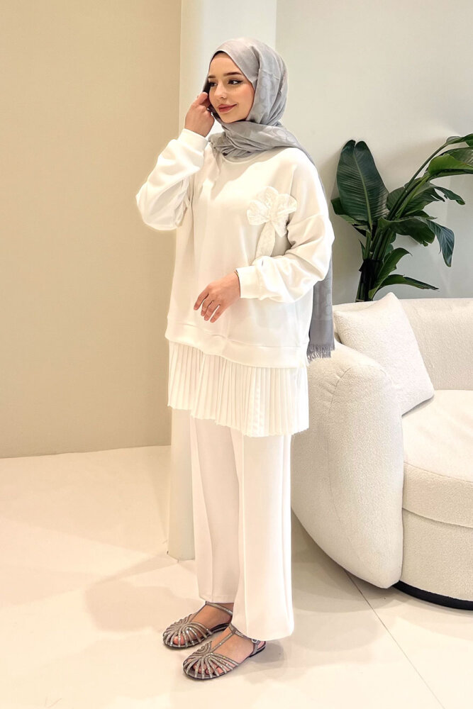 Alin Eteği Pileli Çiçekli Pantolon Takım - Ekru - QUB (1)