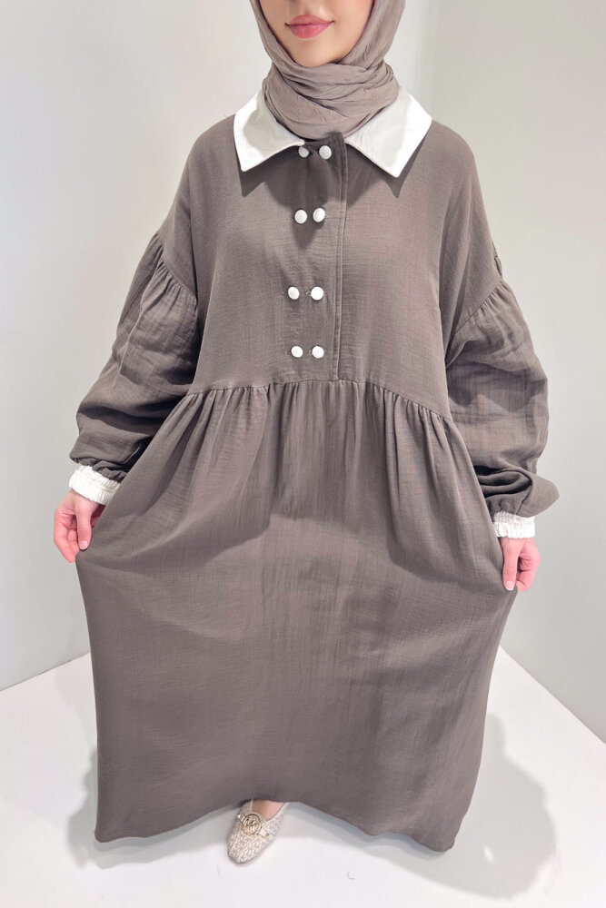 Aloura Yakalı Çift Düğmeli Müslin Elbise - Vizon - ALLMİSS (3)
