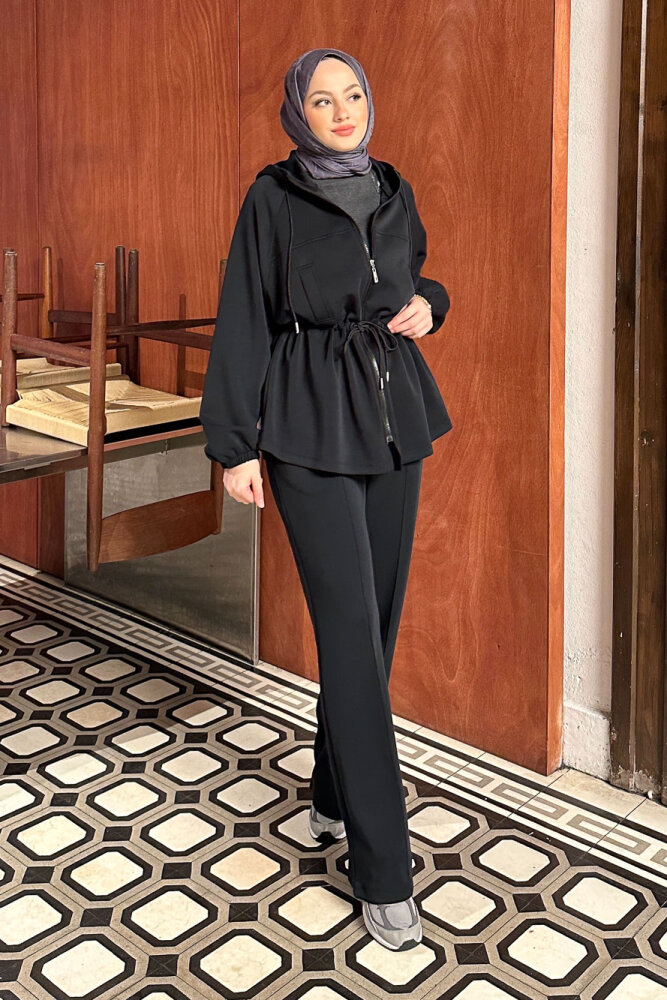 Beli Bağlamalı Kesik Detaylı Takım - Siyah - İKOL (0)