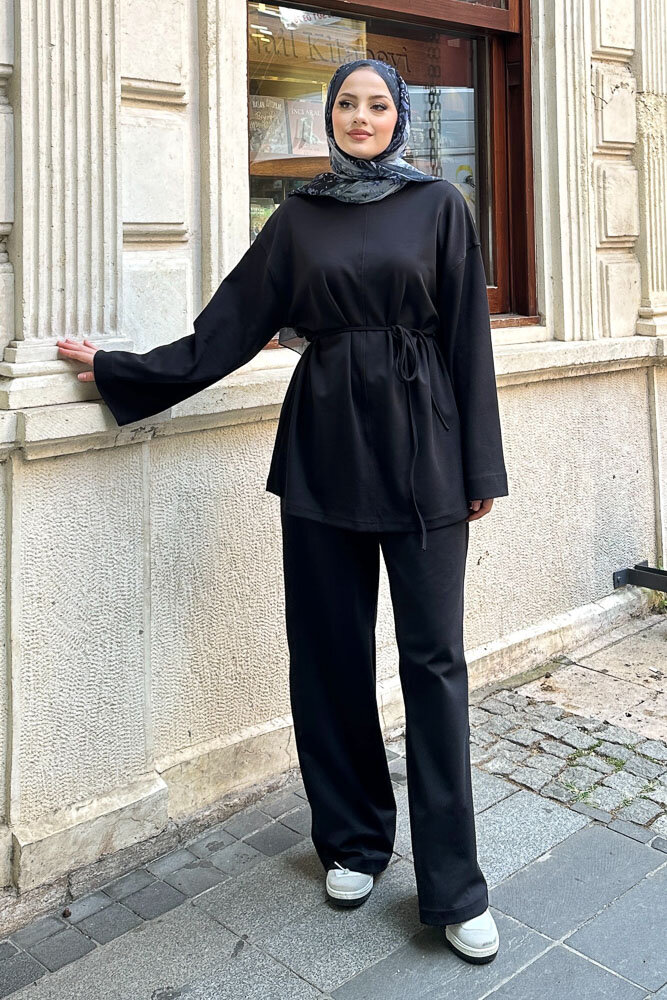 Bluzlu Biyeli Takım - Siyah - 2