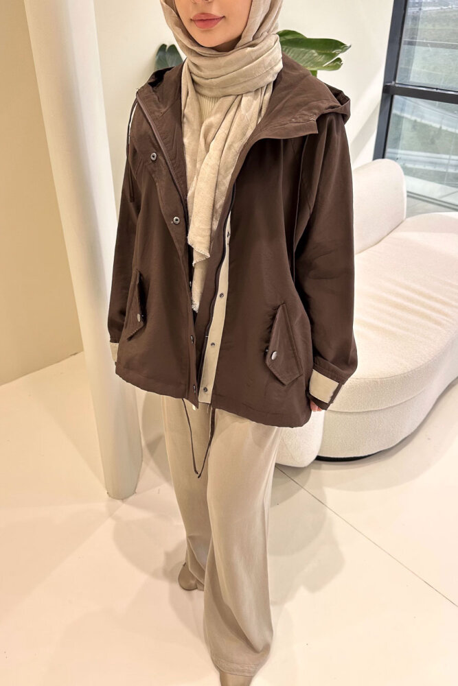 Calista Kapüşonlu Çıtçıtlı Kısa Trenç - Kahverengi - ALLMİSS (3)