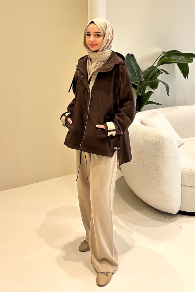 Calista Kapüşonlu Çıtçıtlı Kısa Trenç - Kahverengi - ALLMİSS (1)