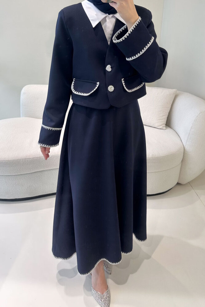 Carlotta Kalp Çiçek Düğmeli Etekli Takım - Lacivert - LİNE (3)