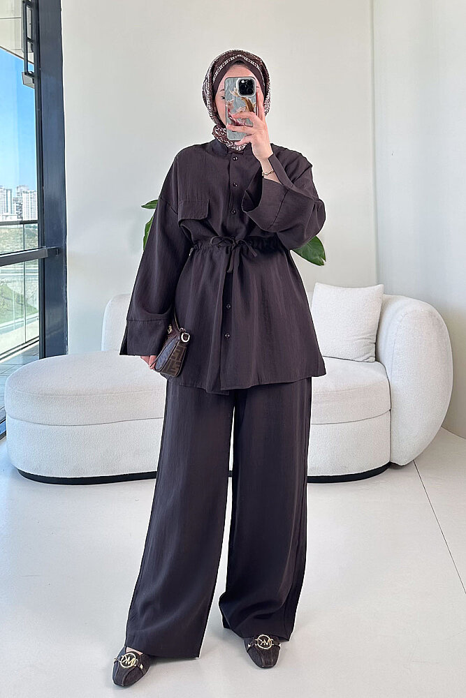 Cepli Bağcık Detaylı Pantolon Takım - Kahverengi 