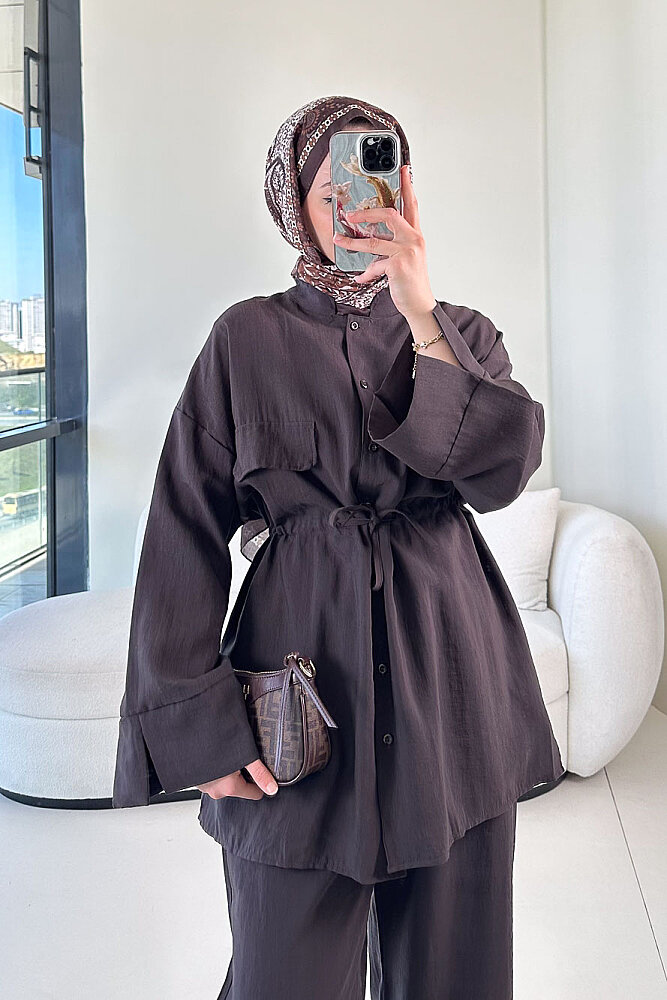 Cepli Bağcık Detaylı Pantolon Takım - Kahverengi - 3