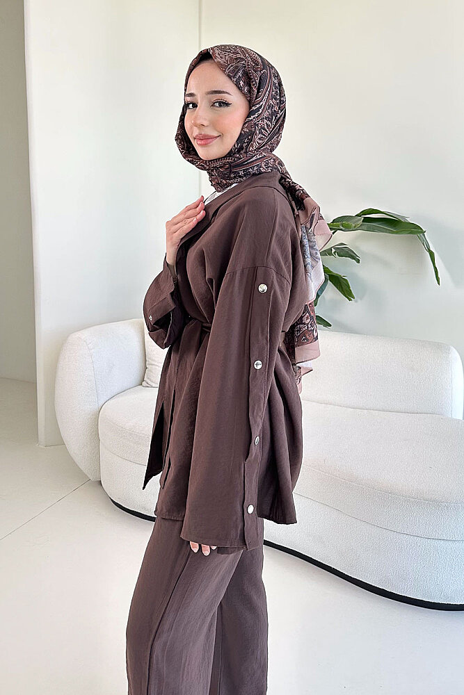 Çıtçıt Detaylı Kemerli Pantolon Takım - Kahverengi - 3