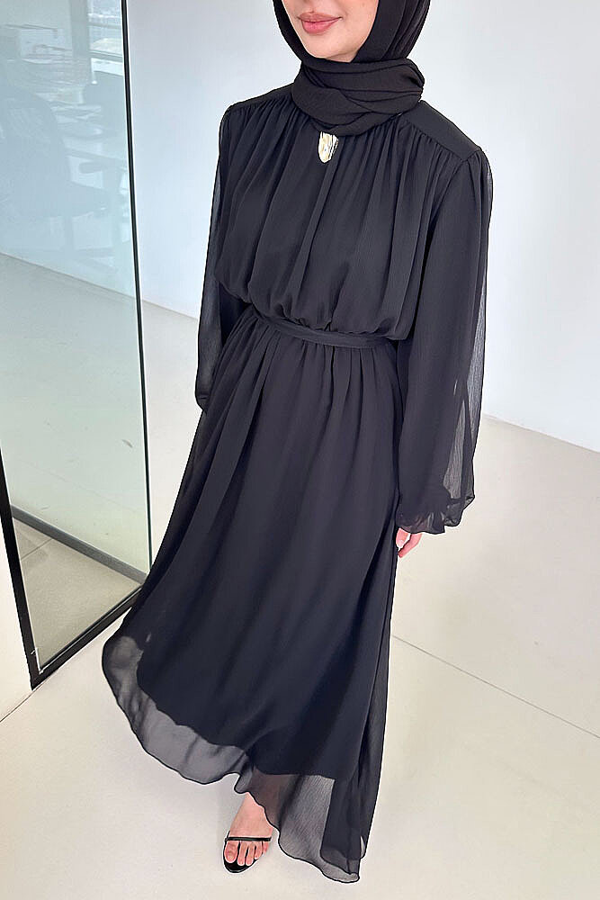 Elara Broş Detaylı Kemerli Elbise - Siyah - 4