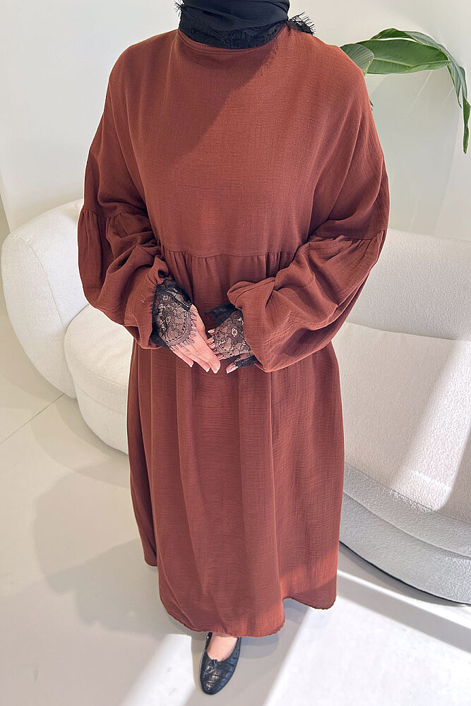 Elaria Dantel Detaylı Müslin Elbise - Kahverengi - 3