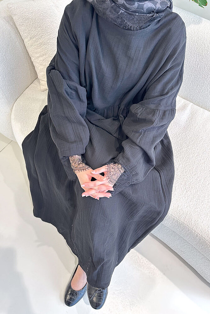Elaria Dantel Detaylı Müslin Elbise - Siyah - 10