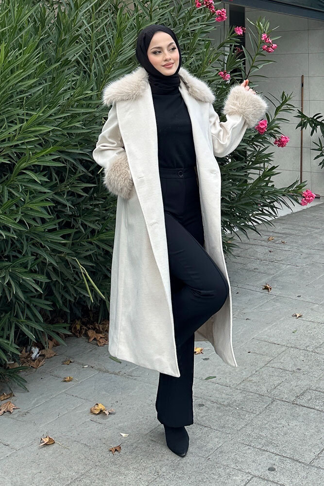 Elysia Yakası Kürklü Kaşe Kaban - Ekru 
