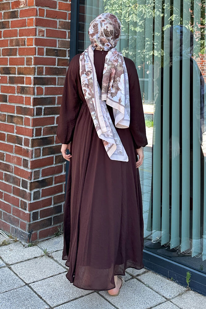 Fırfırlı Broşlu Tensel Elbise - Kahverengi - 8