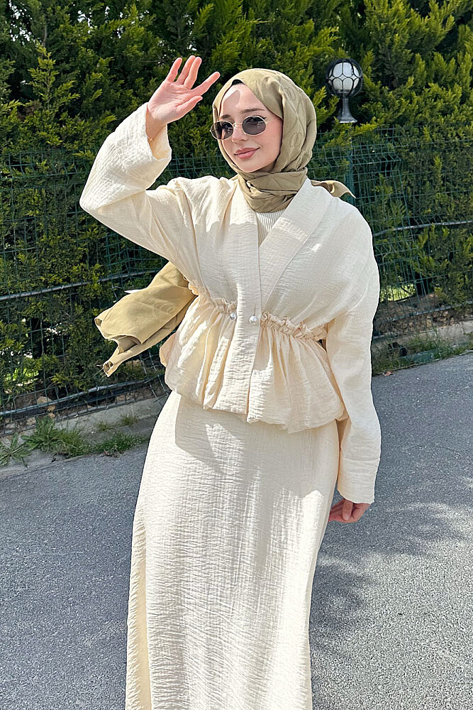 İnci Düğme Detaylı Etek Takım - Bej - HEWES (5)