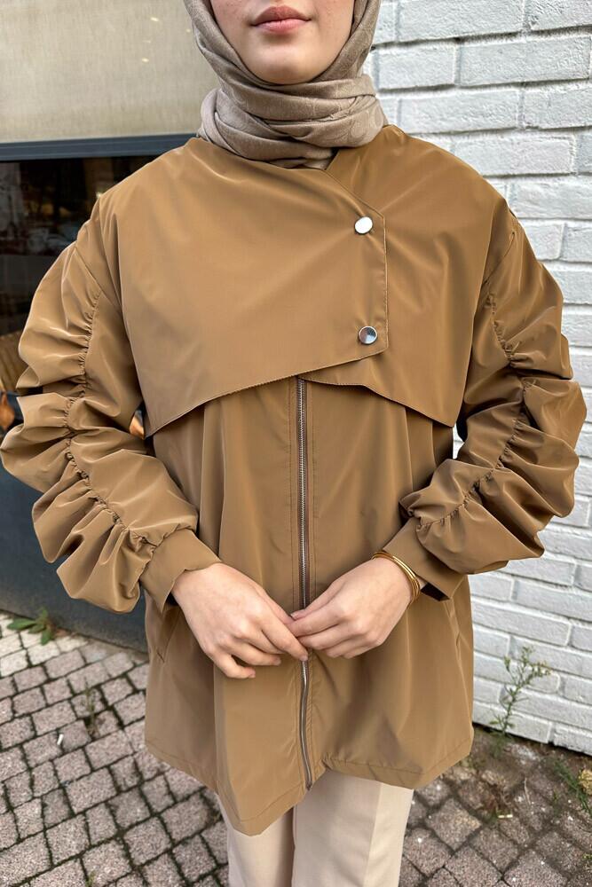 Kolları Büzgülü Kısa Trençkot - Camel - HEWES (3)