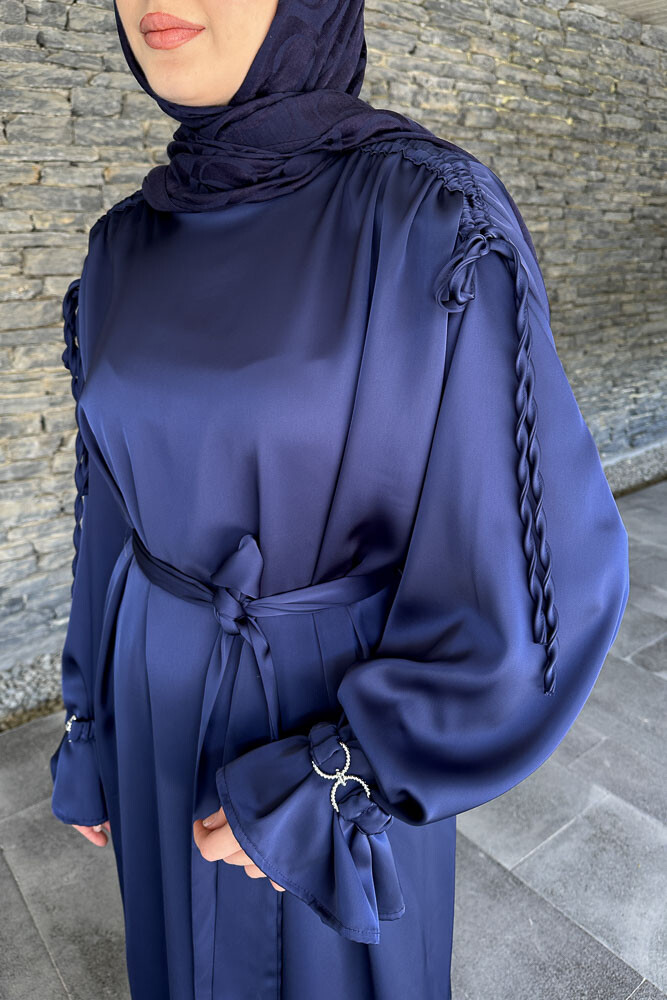 Kolu Lastik Aksesuarlı Saten Elbise - Lacivert - 3