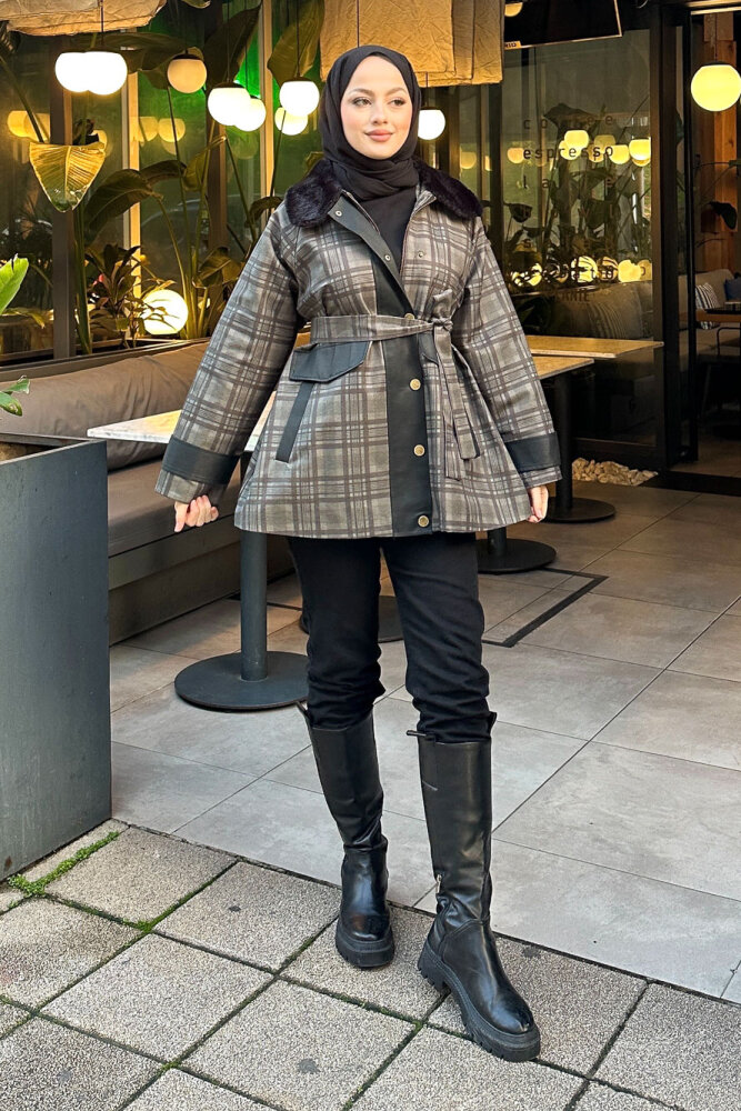 Kürk Yaka Garnili Ekose Trenç - Siyah - HEWES (4)