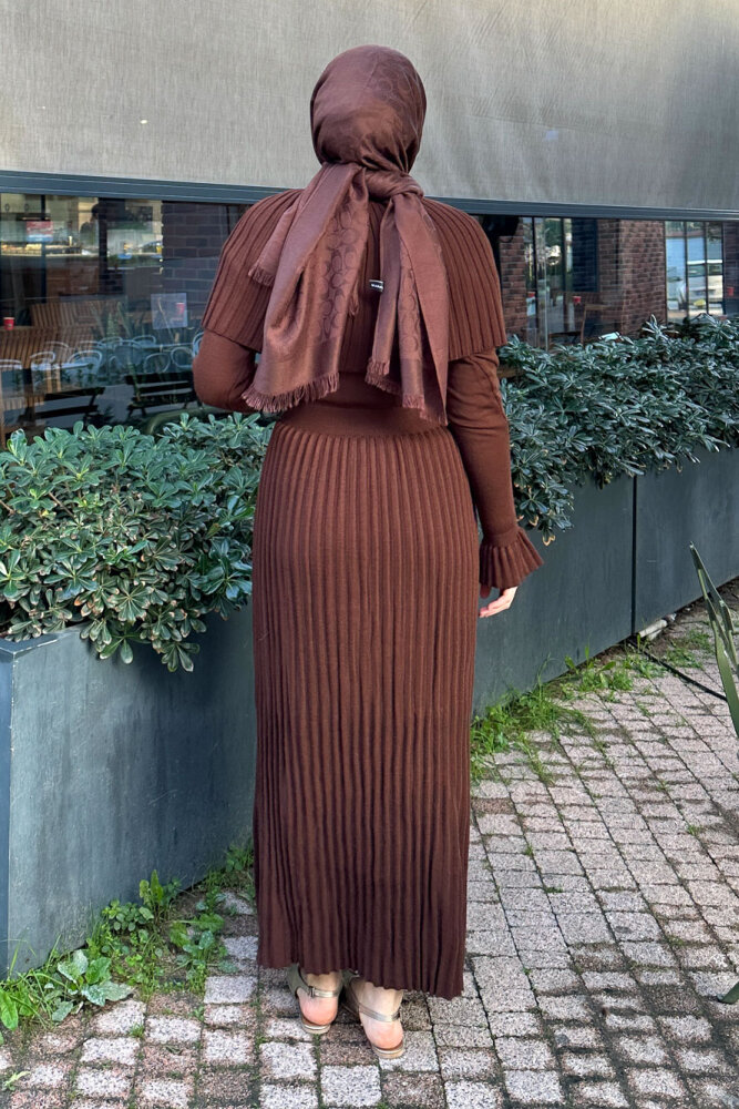 Pelerinli İki Parça Triko Elbise - Kahverengi - 4