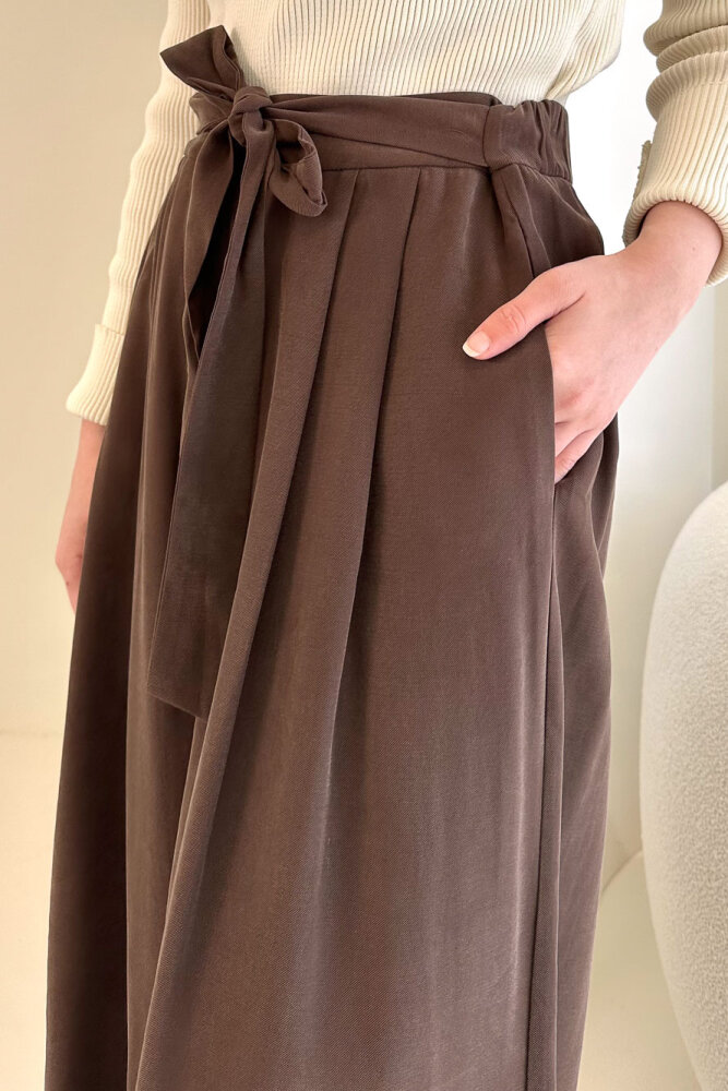 Pile Detaylı Geniş Paça Pantolon - Kahverengi - 3