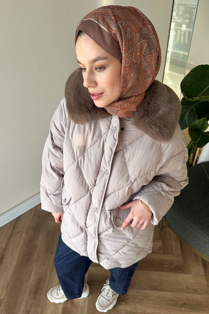 Rivière Baklava Desenli Yakası Kürklü Mont - Bej - 7