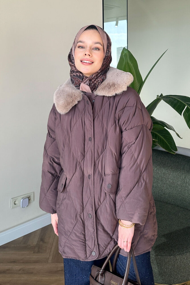 Rivière Baklava Desenli Yakası Kürklü Mont - Kahverengi - 7