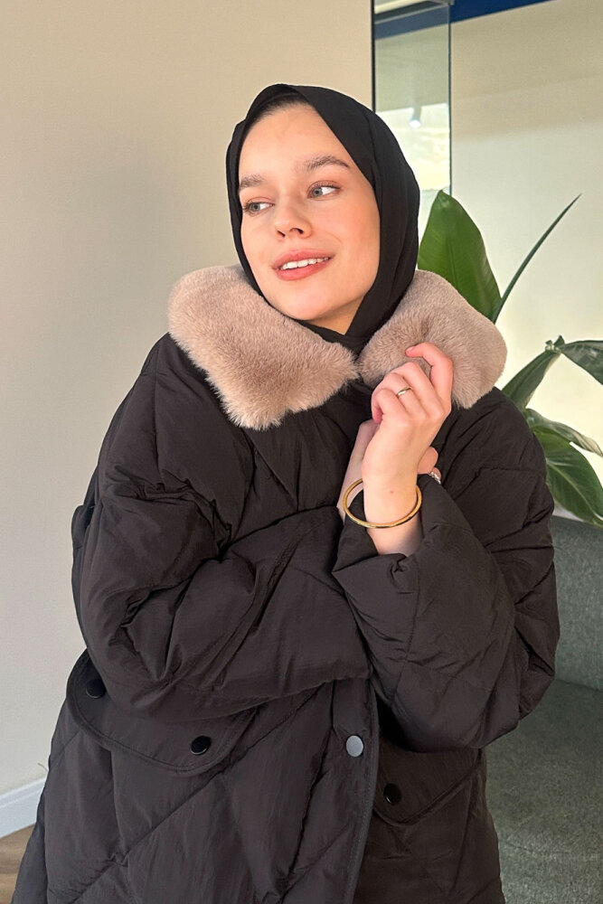 Rivière Baklava Desenli Yakası Kürklü Mont - Siyah - ALLMİSS (2)