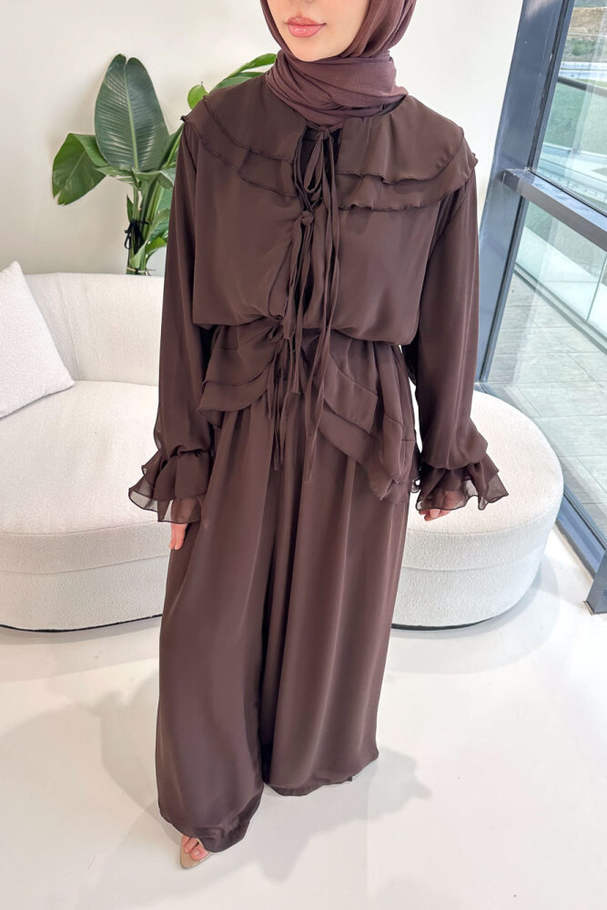 Râya Bağlama Detaylı Fırfırlı Şifon Takım - Kahverengi - HEWES (1)