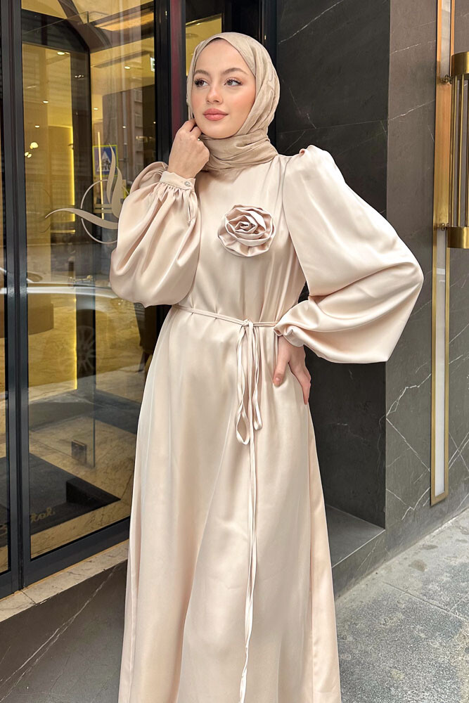 Saten Çiçek Detaylı Elbise - Bej 