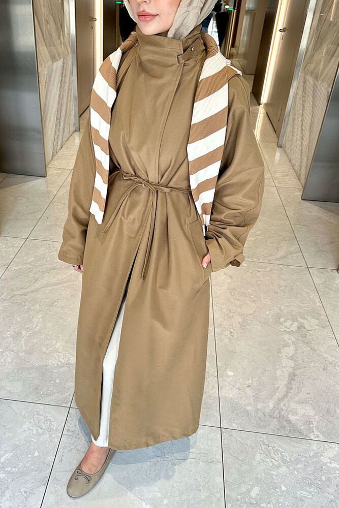 Solenne Boyun Kemerli Canvas Trenç - Camel - ALLMİSS (2)