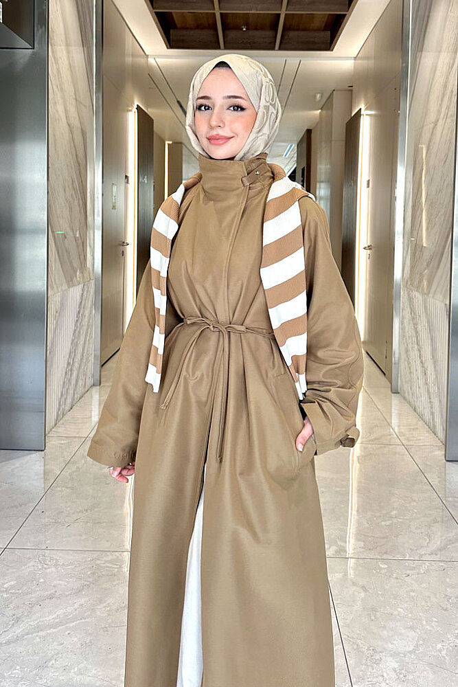 Solenne Boyun Kemerli Canvas Trenç - Camel - ALLMİSS (3)