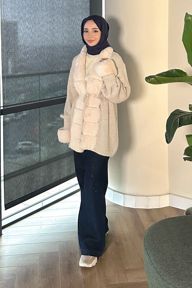 Yakası Kürk Detaylı Hırka - Bej - 4