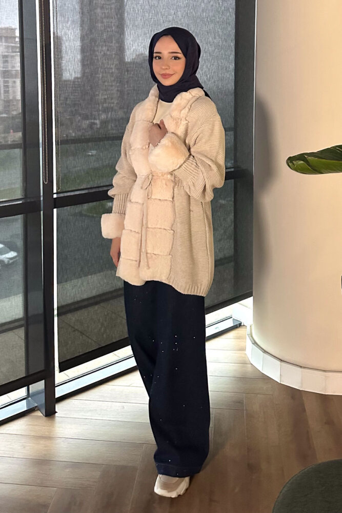 Yakası Kürk Detaylı Hırka - Bej - 9