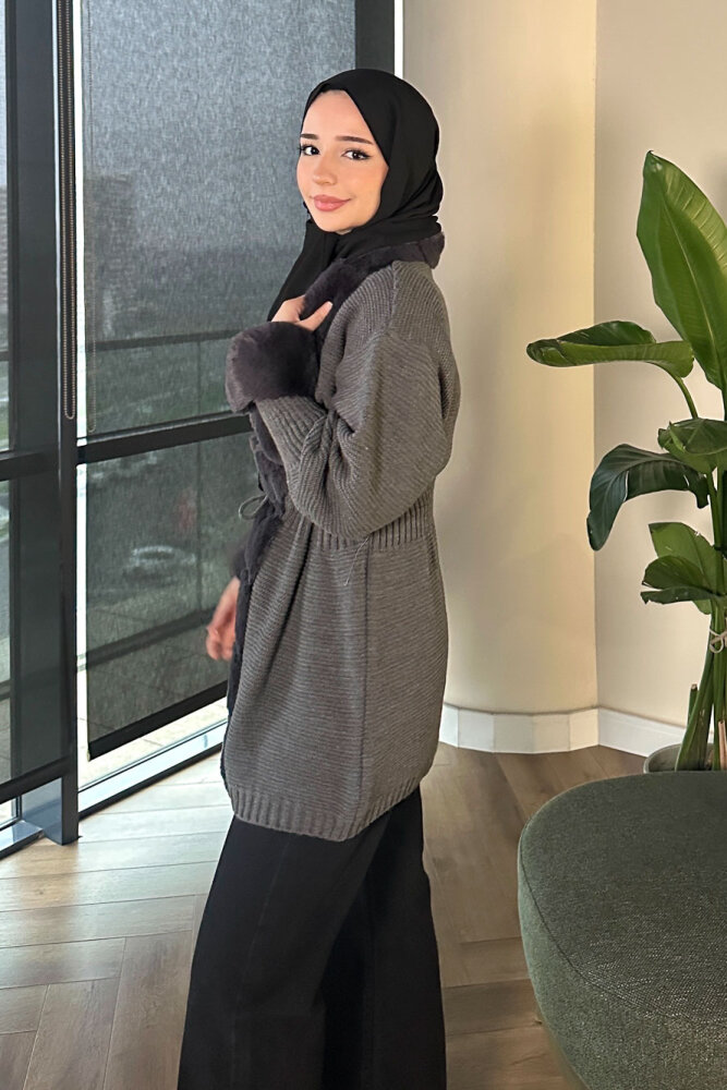 Yakası Kürk Detaylı Hırka - Gri - ANONİM (4)