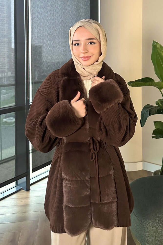 Yakası Kürk Detaylı Hırka - Kahverengi - 7