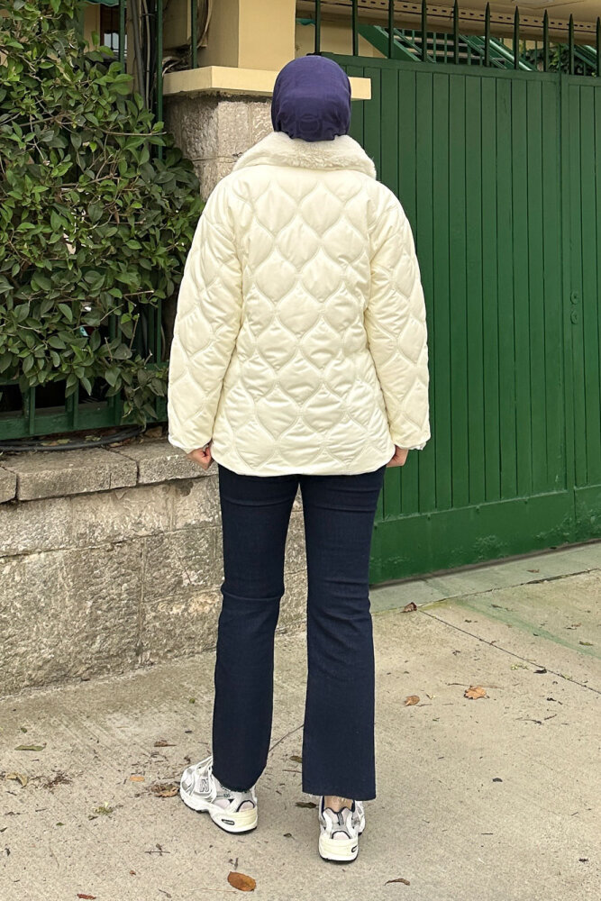 Yakası Kürklü Mont - Ekru - 8