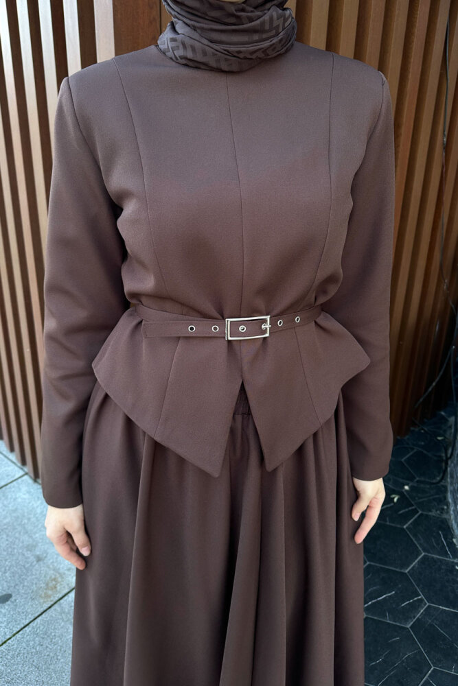 Yırtmaç Detaylı Şık Etek Takım - Kahverengi - HENZA (1)