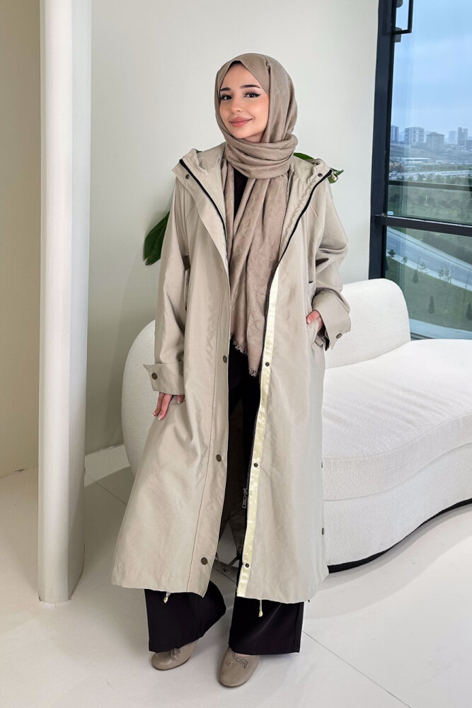 Yujin Yan Çıtçıt Detaylı Kapüşonlu Trençkot - Bej - 4