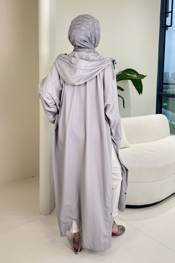 Yujin Yan Çıtçıt Detaylı Kapüşonlu Trençkot - Gri - 8