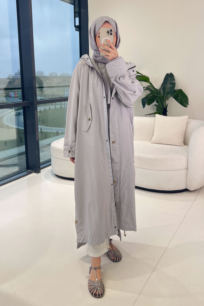 Yujin Yan Çıtçıt Detaylı Kapüşonlu Trençkot - Gri - 1