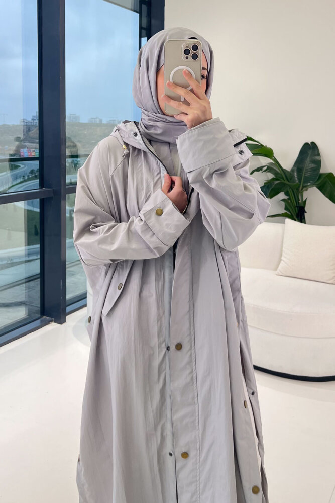 Yujin Yan Çıtçıt Detaylı Kapüşonlu Trençkot - Gri - ALLMİSS (5)