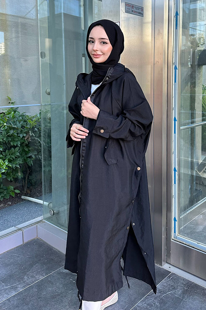 Yujin Yan Çıtçıt Detaylı Kapüşonlu Trençkot - Siyah - ALLMİSS (2)